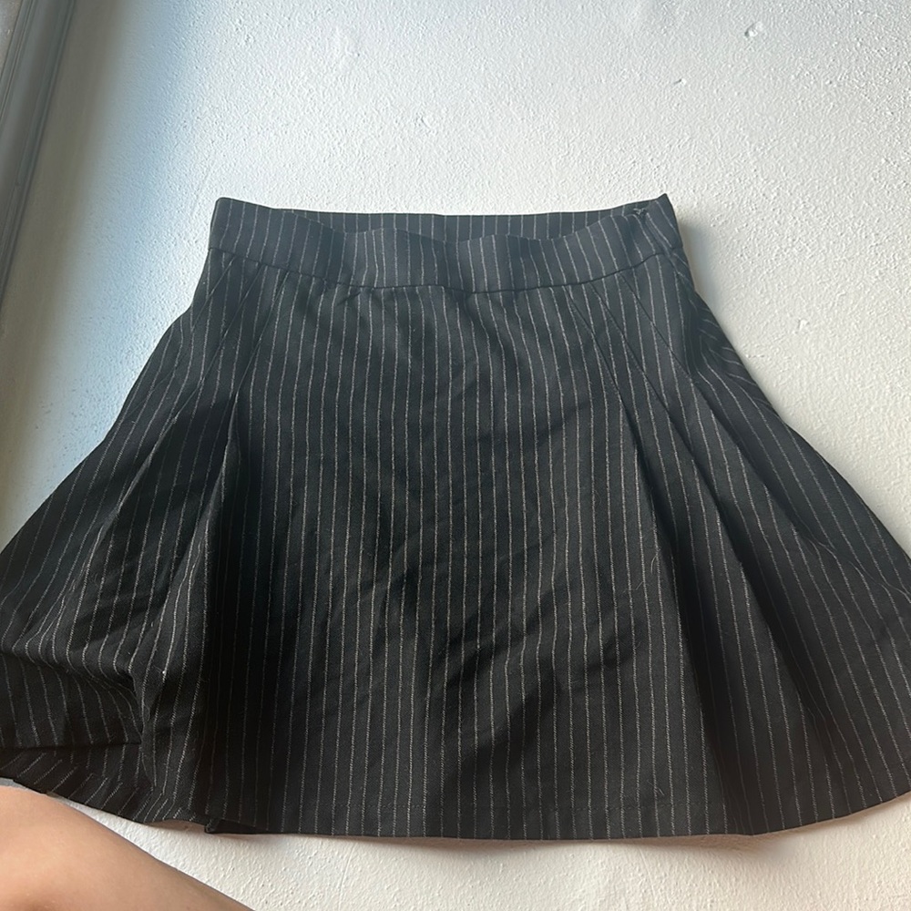 Black skirt with grey fine lines worn once  size small